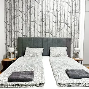 https://t32-central-modern-suites.inbudapesthotels.com